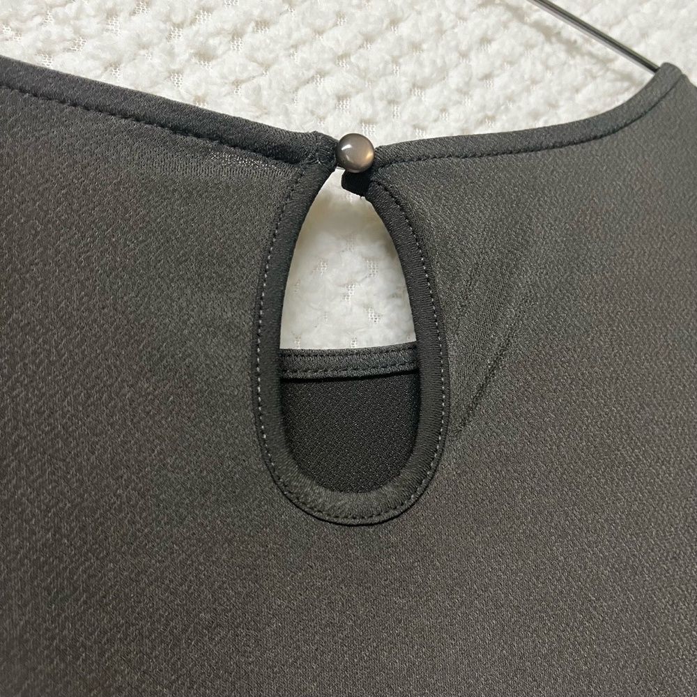 Adrianna Papell Pleated Blouse Womens Career Large Gray Keyhole Back Workwear - Picture 10 of 12